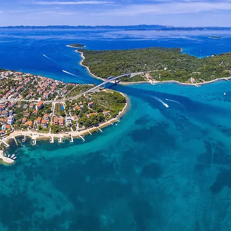 Ana Tatil Evi *