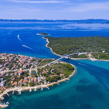 Ana * Ždrelac